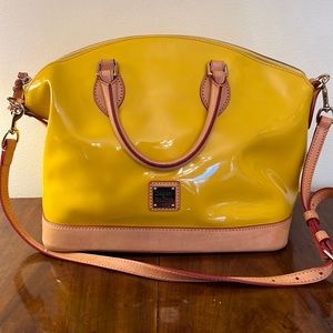 Dooney & Bourke Yellow Handbag! 🌼